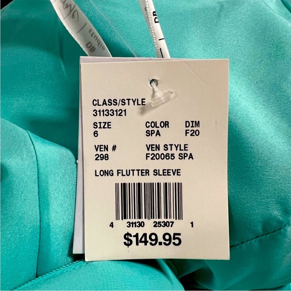 DAVID’s BRIDAL SPA FLUTTER SLEEVE BRIDESMAID DRESS SIZE 6P - Picture 4 of 9